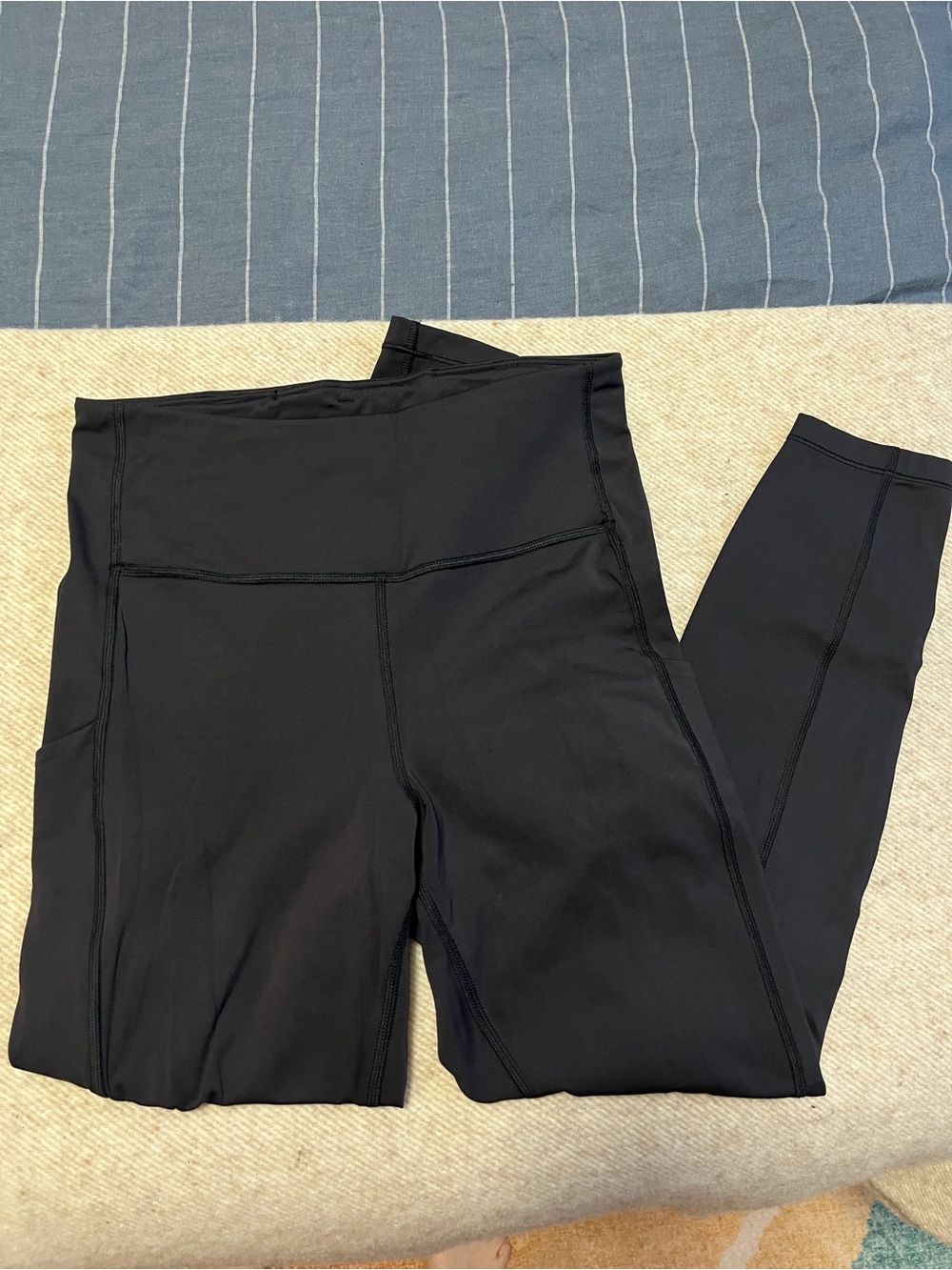 Athleta Black High-Rise Ultimate Stash Pocket 7/8 Performance Leggings